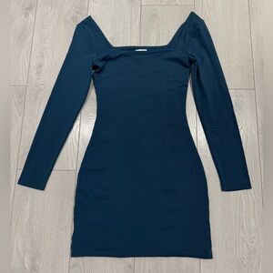 Aritzia Contour Squareneck Longsleeve Mini dress